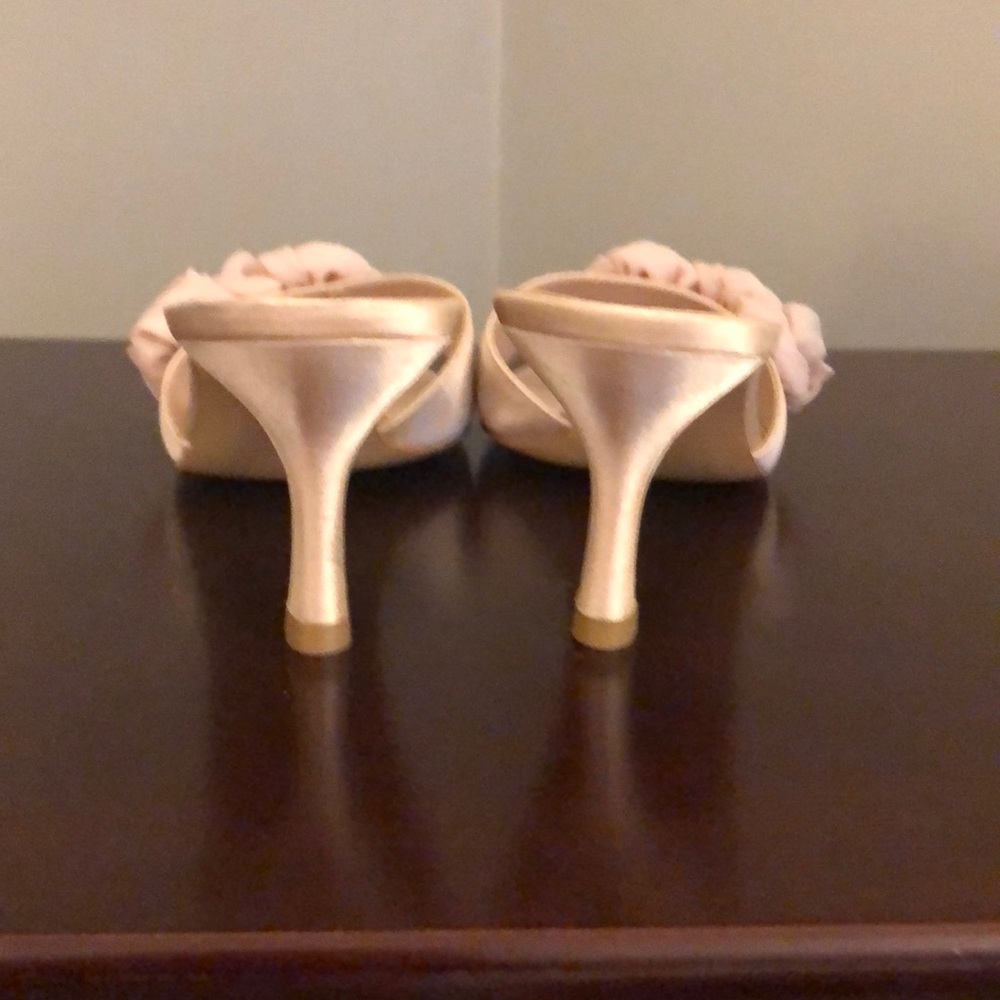 Moda Heels - Picture 3 of 5